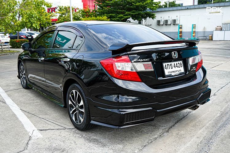 Honda Civic 2015 1.8 ES i-VTEC Sedan เบนซิน ไม่ติดแก๊ส เกียร์อัตโนมัติ ดำ รูปที่ 4