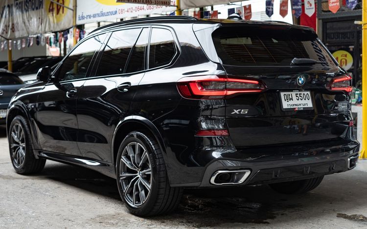 BMW X5 2021 3.0 xDrive30d M Sport 4WD Utility-car ดีเซล ไม่ติดแก๊ส เกียร์อัตโนมัติ ดำ รูปที่ 3