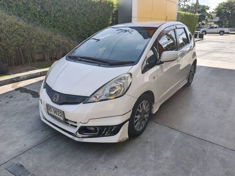 Honda Jazz 2011 1.5 V Sedan เบนซิน ไม่ติดแก๊ส เกียร์อัตโนมัติ ขาว รูปที่ 3