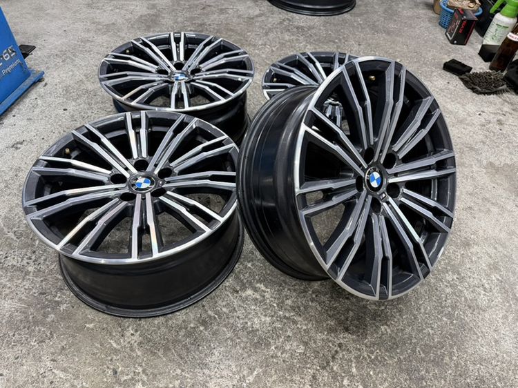 ล้อแม็ก BMW G20 ขอบ 18” สภาพสวยสีเดิมหน้ากว้าง 7.5 ET 25 หลังกว้าง 8.5 ET 40 รูปที่ 2