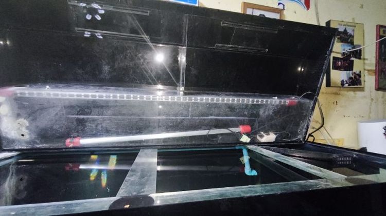 ตู้ปลา 48" 2ใบ พร้อมขา รูปที่ 3