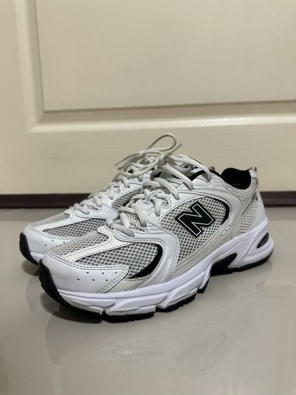 รองเท้าผ้าใบ ผ้า UK 7 | EU 40 2/3 | US 7.5 ขาว New balance 530