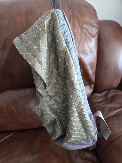 กระเป๋าเป้ Bao Bao Issey Miyake แท้ ถูก รูปที่ 4