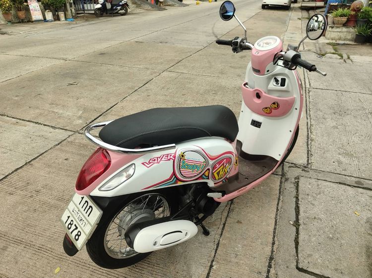 🛵ยังไงก็ขาย SCOOPY-i ปี 56 เครื่องดี สีสวย สตาร์ทมือ เล่มชุดโอนครบ+เปลี่ยนถ่ายน้ำมันเครื่องฟรี ส่งฟรี30 ก.ม รูปที่ 7