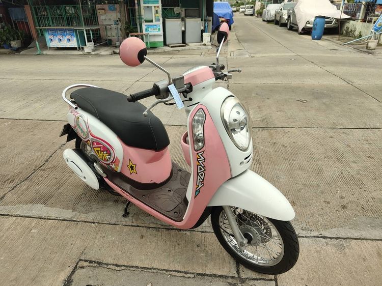 🛵ยังไงก็ขาย SCOOPY-i ปี 56 เครื่องดี สีสวย สตาร์ทมือ เล่มชุดโอนครบ+เปลี่ยนถ่ายน้ำมันเครื่องฟรี ส่งฟรี30 ก.ม รูปที่ 4