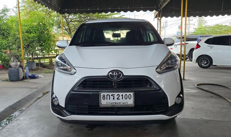 Toyota Sienta 2019 1.5 V Sedan เบนซิน ไม่ติดแก๊ส เกียร์อัตโนมัติ ขาว รูปที่ 2