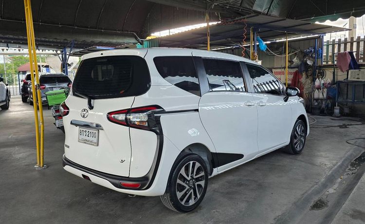 Toyota Sienta 2019 1.5 V Sedan เบนซิน ไม่ติดแก๊ส เกียร์อัตโนมัติ ขาว รูปที่ 3