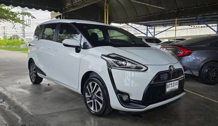 Toyota Sienta 2019 1.5 V Sedan เบนซิน ไม่ติดแก๊ส เกียร์อัตโนมัติ ขาว