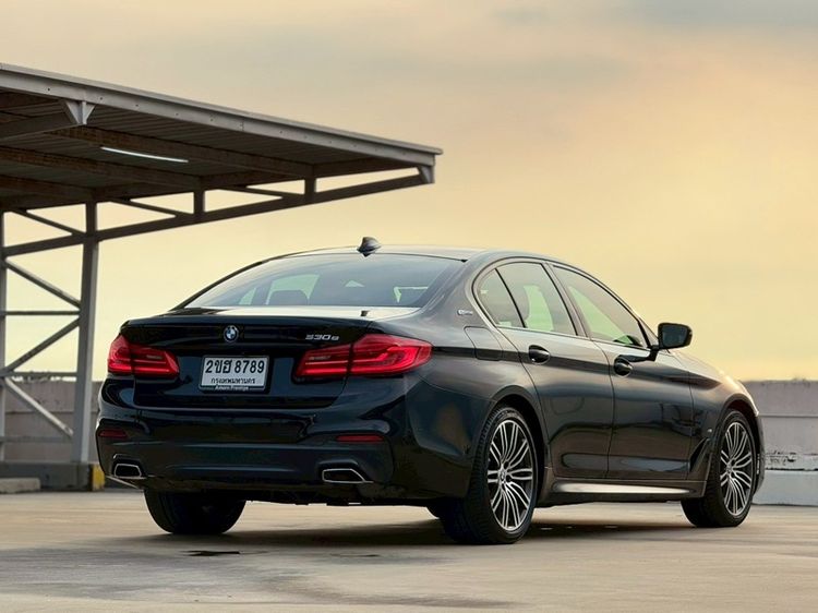 BMW Series 5 2019 530e Sedan āđāļāļāļāļīāļ āđāļĄāđāļāļīāļāđāļāđāļŠ āđāļāļĩāļĒāļĢāđāļāļąāļāđāļāļĄāļąāļāļī āļāļģ āļĢāļđāļāļāļĩāđ 3