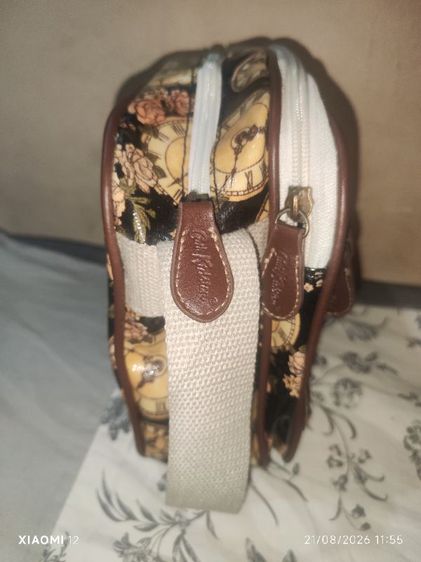 กระเป๋าสะพายทรง Crossbody ลายนาฬิกาและดอกกุหลาบวินเทจ มีช่องซิปใช้งานได้หลายช่อง วัสดุPVC/Oilcloth สภาพใหม่ไม่เคยใช้งาน รูปที่ 8