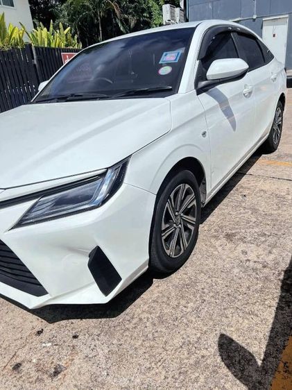 Toyota Yaris 2024 1.2 Sport Sedan เบนซิน ไม่ติดแก๊ส เกียร์อัตโนมัติ ขาว รูปที่ 3