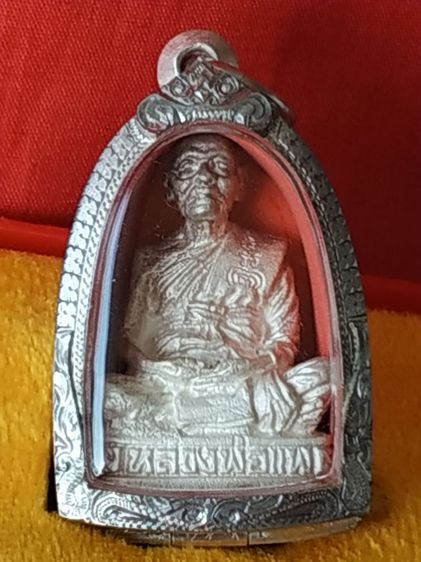 รูปเหมือนหลวงพ่อแพวัดพิกุลทองสิงห์บุรี