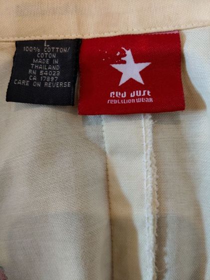 เสื้อเชิ้ตทหารแขนยาวสีครีม แบรนด์ RED DUST ไซส์ L ปักหลังสโนว์ไวท์แนวสตรีท สภาพดีมาก รูปที่ 3