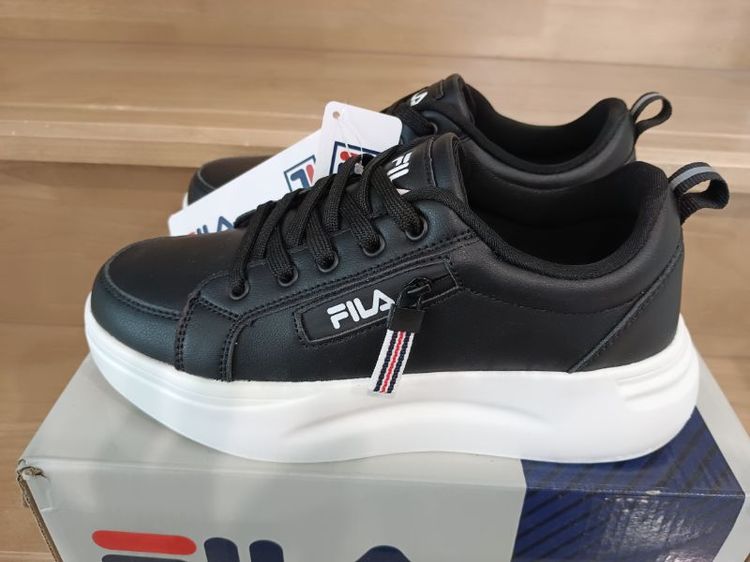 รองเท้าผู้หญิง fila ของแท้มือ 1