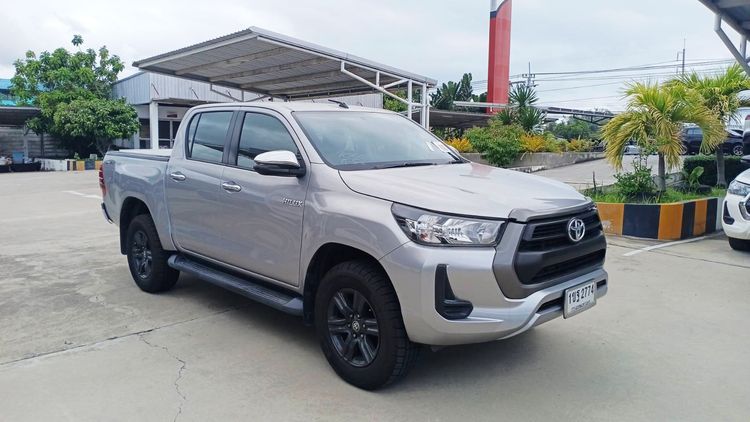 รถ Toyota Hilux Revo Double Cab 2.4 Entry Prerunner สี เทา