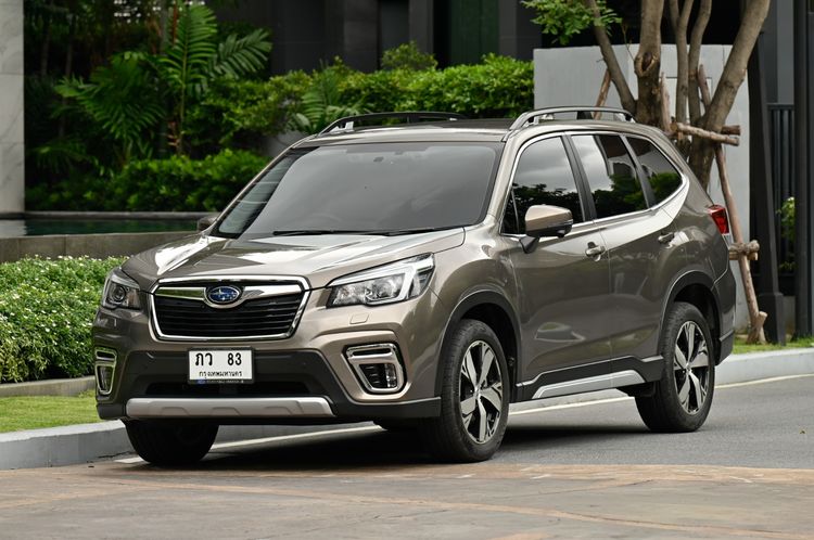 รถ Subaru Forester 2.0 i-S EyeSight สี น้ำตาล
