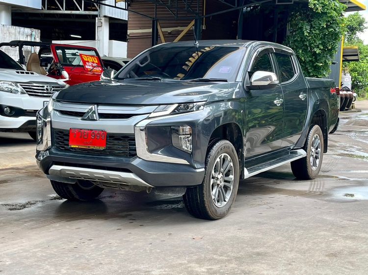 รถ Mitsubishi Triton 2.4 GLS 4WD สี เทา