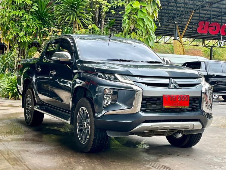 Mitsubishi Triton 2021 2.4 GLS 4WD Pickup ดีเซล ไม่ติดแก๊ส เกียร์ธรรมดา เทา รูปที่ 3