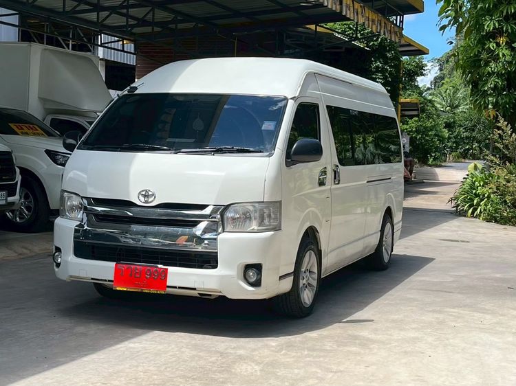 Toyota Commuter 2013 2.5 Van ดีเซล ไม่ติดแก๊ส เกียร์ธรรมดา ขาว