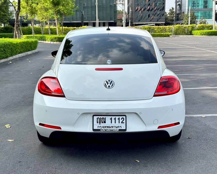 Volkswagen New Beetle 2013 2.0 Sedan เบนซิน ไม่ติดแก๊ส เกียร์อัตโนมัติ ขาว รูปที่ 3