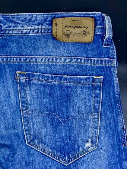 กางเกงยีนส์ Diesel Thavar Wash 0806P (Made in Italy) รูปที่ 15