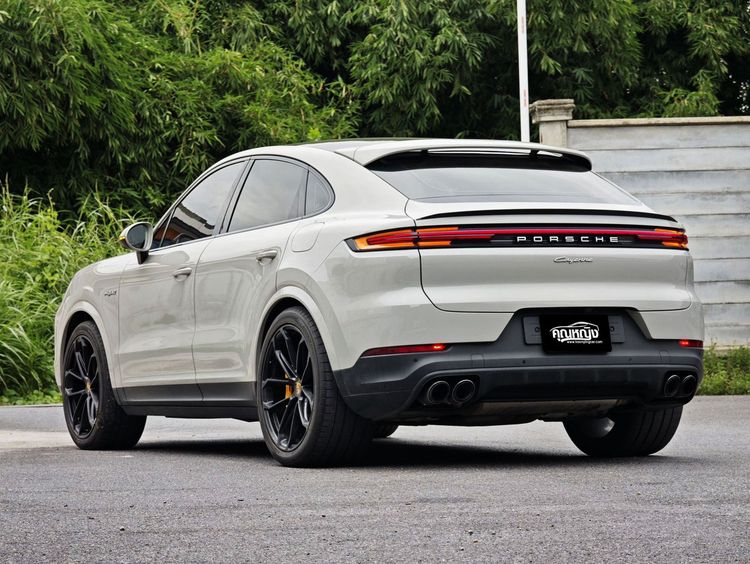 Porsche Cayenne 2024 3.0 E-Hybrid Coupé 4WD Utility-car ปลั๊กอินไฮบริด (PHEV) ไม่ติดแก๊ส เกียร์อัตโนมัติ เทา รูปที่ 2
