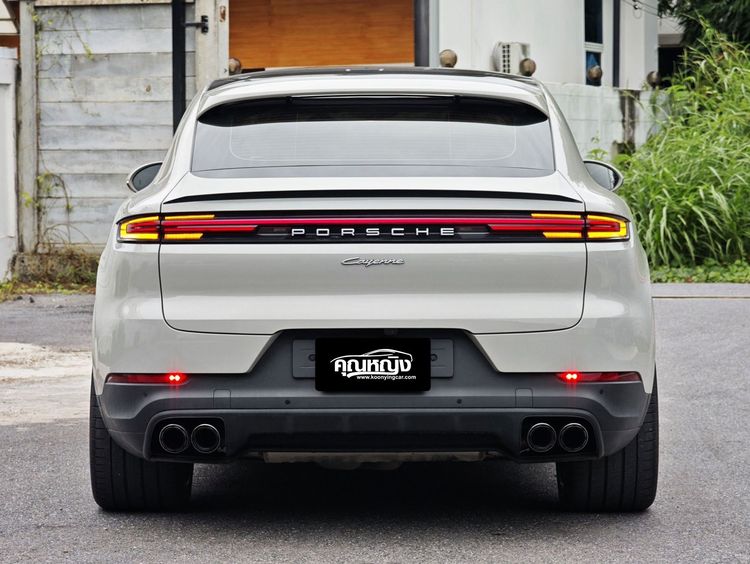 Porsche Cayenne 2024 3.0 E-Hybrid Coupé 4WD Utility-car ปลั๊กอินไฮบริด (PHEV) ไม่ติดแก๊ส เกียร์อัตโนมัติ เทา รูปที่ 4
