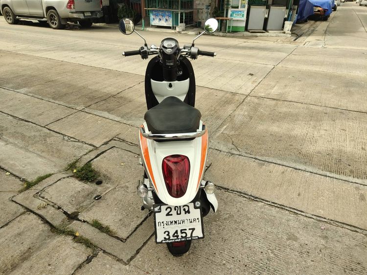 🛵ยังไงก็ขาย SCOOPY-i ปี 53 เครื่องดี สีสวย สตาร์ทมือ เล่มชุดโอนครบ+เปลี่ยนถ่ายน้ำมันเครื่องฟรี ส่งฟรี30 ก.ม รูปที่ 6