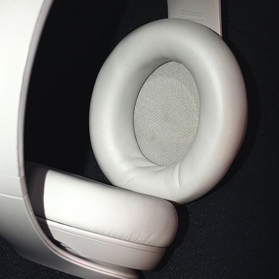 Beats Studio Pro (สี Sandstone) รูปที่ 4