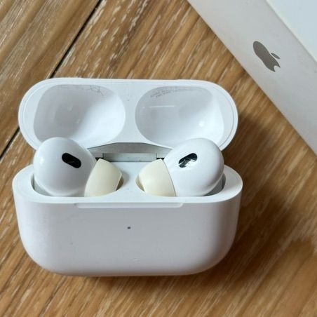 Apple ปล่อย AirPods Pro 2 (USB-C) แท้ 100% อุปกรณ์ครบกล่อง สภาพสวย