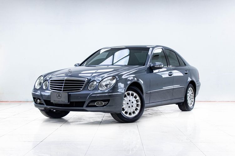 รถ Mercedes-Benz E-Class E200 Kompressor สี เทา