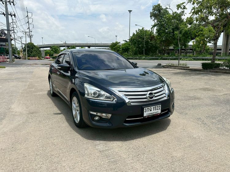 รถ Nissan Teana 2.0 XL สี เทา