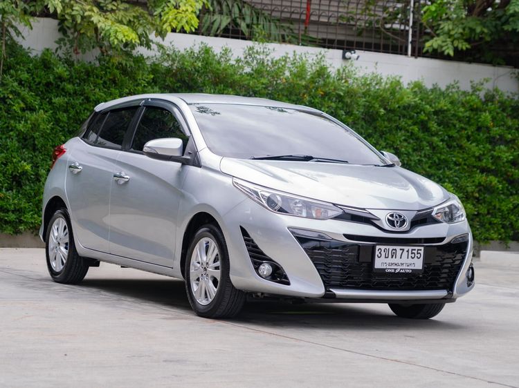 Toyota Yaris 2017 1.2 G Sedan เบนซิน ไม่ติดแก๊ส เกียร์อัตโนมัติ บรอนซ์เงิน