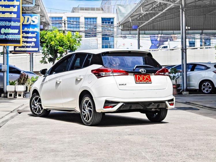 Toyota Yaris 2022 1.2 Sport Sedan เบนซิน เกียร์อัตโนมัติ ขาว รูปที่ 2