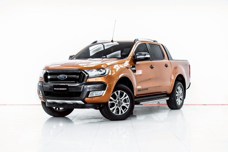 รถ Ford Ranger 3.2 Wildtrak 4WD สี ส้ม