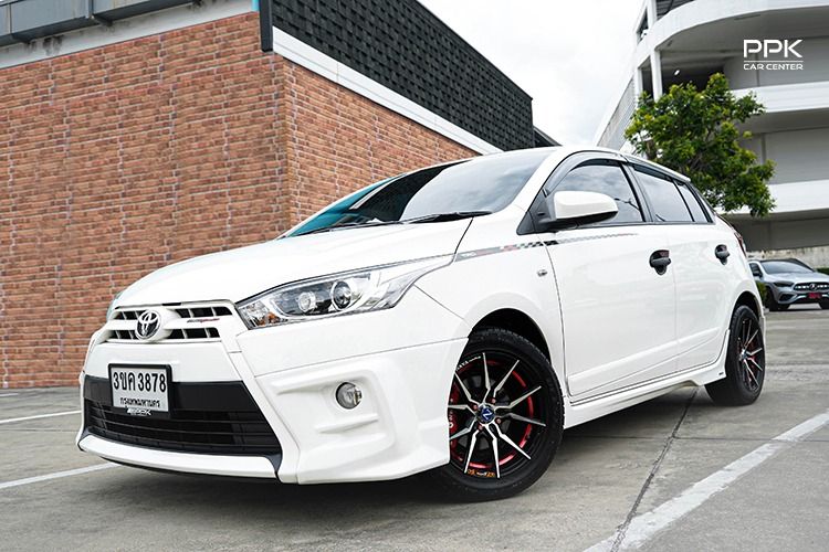 รถ Toyota Yaris 1.2 TRD Sportivo สี ขาว