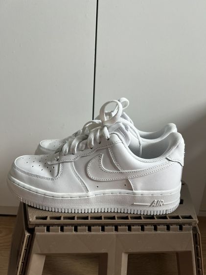 รองเท้าผ้าใบ อื่นๆ UK 5 | EU 38 | US 6.5 ขาว Nike Air Force 1