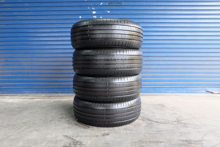 ⭕ ยางถอดป้ายแดง Atlas  ขนาด 215 55R17  ปี26  