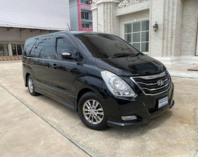 รถ Hyundai H-1  2.5 Elite สี ดำ
