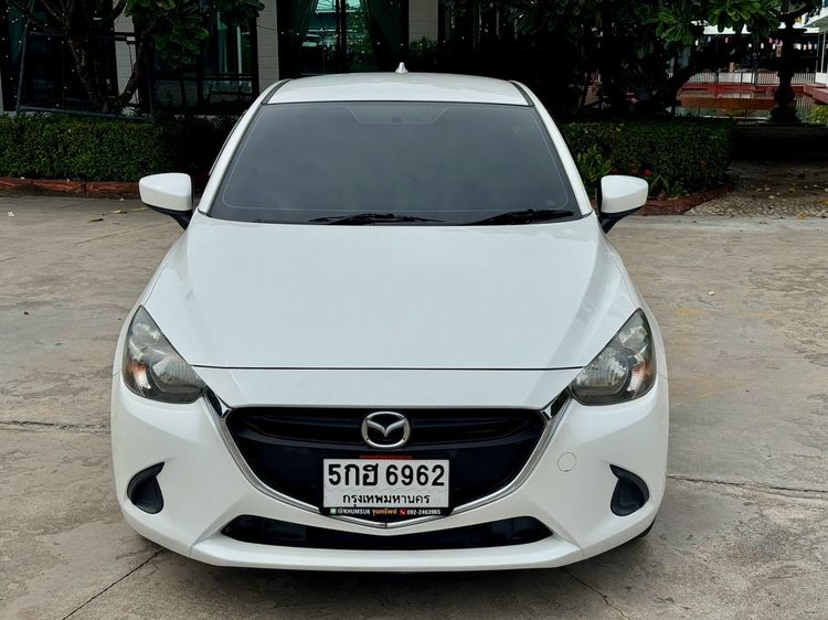 Mazda Mazda 2 2016 1.3 Sports High Plus Sedan เบนซิน ไม่ติดแก๊ส เกียร์อัตโนมัติ ขาว รูปที่ 2