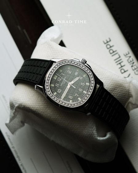 Patek Aquanaut 5067A-001 Black dial Diamond Bezel Black Rubber Strap 2015 35.6 mm. Fullset  รูปที่ 2