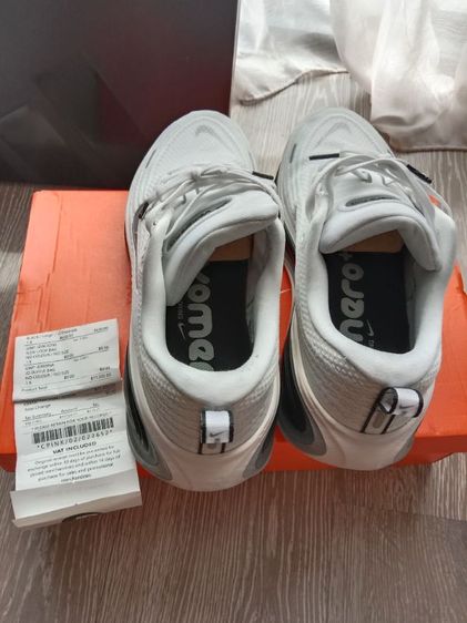 Nike vomero+ รูปที่ 3