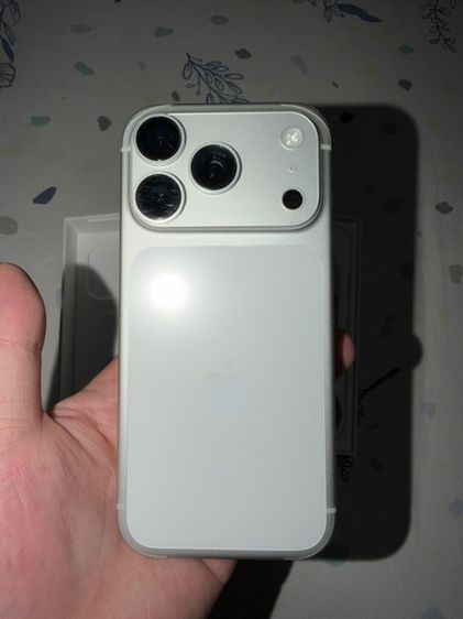 iPhone 17 pro 256 สี silver สภาพ99.99 มีกล่อง อุปกรณ์ครบ ไม่ติดไอคลาว เจ้าของขายเอง ประกันเหลือ 7 เดือน รูปที่ 2