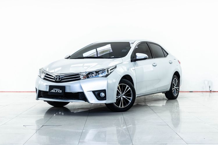 รถ Toyota Altis 1.8 G สี เทา