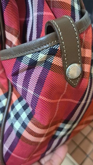  Burberry London Blue Label กระเป๋าลายเช็กสีแดง สภาพนางฟ้า รูปที่ 6