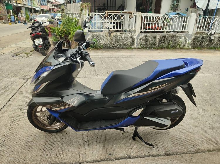 🛵ยังไงก็ขาย PCX160 ปี 66 เครื่องดี สีสวย สตาร์ทมือ กุญแจรีโมท เล่มชุดโอนครบ+เปลี่ยนถ่ายน้ำมันเครื่องฟรี ส่งฟรี30 ก.ม รูปที่ 2
