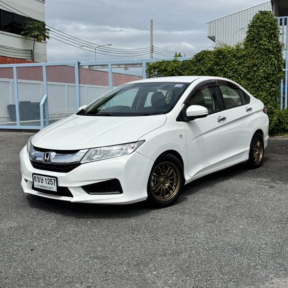 Honda City 2016 1.5 V Sedan เบนซิน ไม่ติดแก๊ส เกียร์อัตโนมัติ ขาว