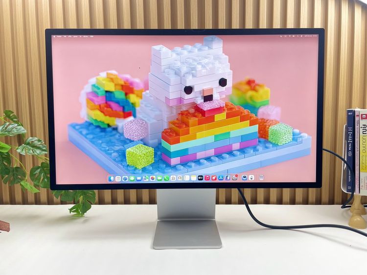 จอภาพ Studio Display 27-inch Retina 5K Stand Glass