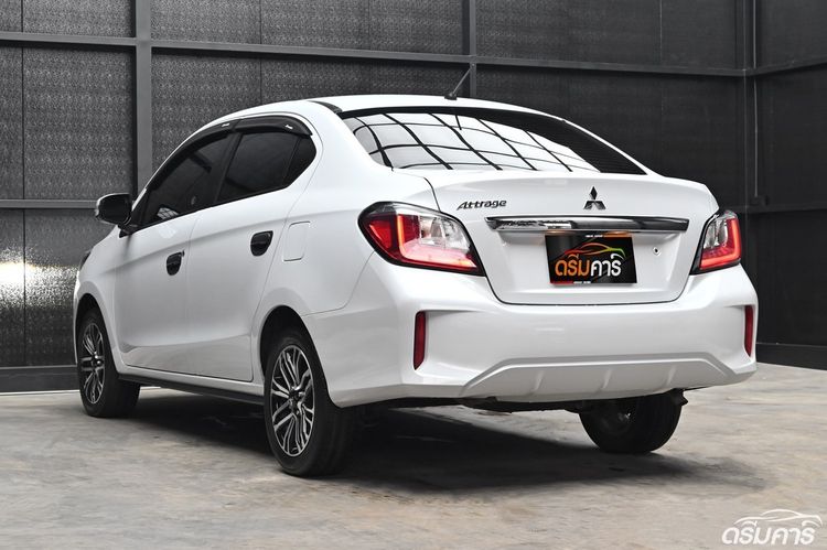 Mitsubishi Attrage 2024 1.2 Smart Sedan เบนซิน ไม่ติดแก๊ส เกียร์อัตโนมัติ ขาว รูปที่ 3