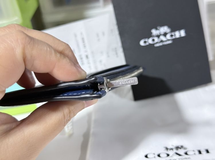 Coach กระเป๋าสตางค์สีน้ำเงินเข้ม ของแท้ รูปที่ 5